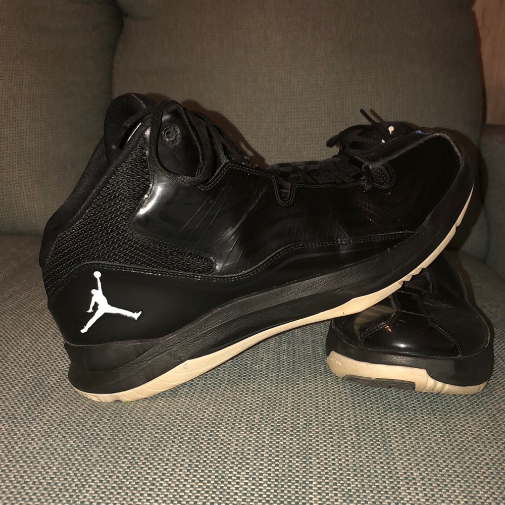 Jordan b-ball sneakers